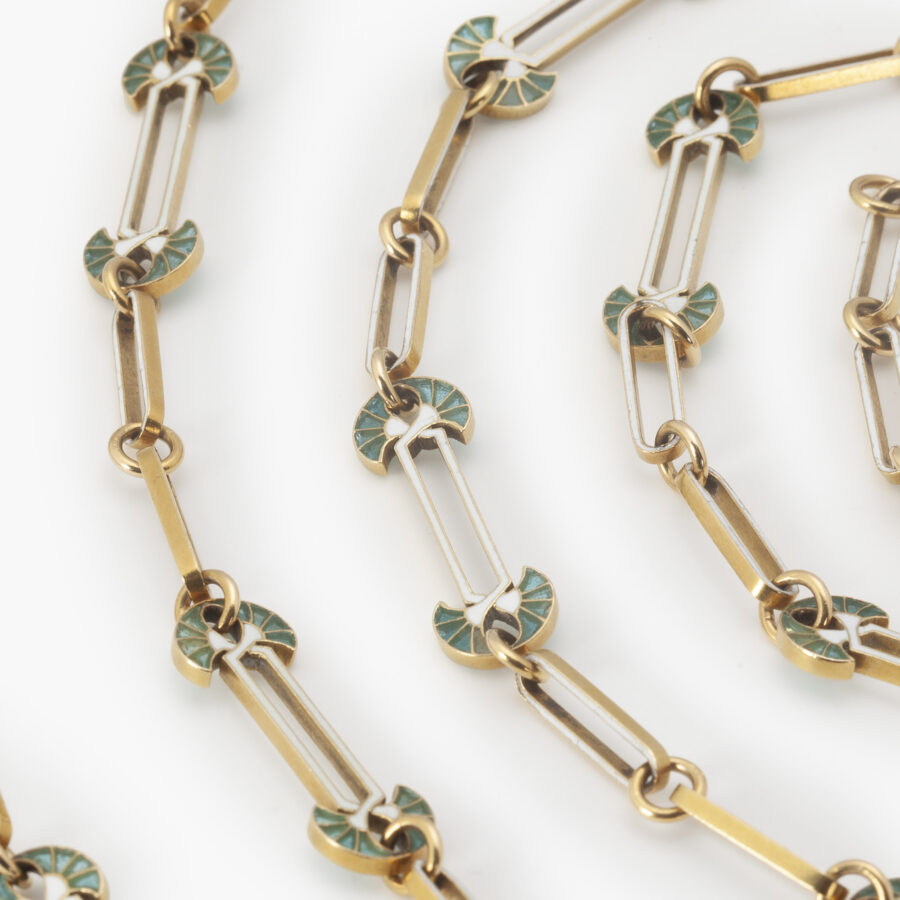 An eighteen carat yellow gold Art Nouveau longchain decorated with white and bluish-green enamel. Signed Lalique, made in France, ca 1900.